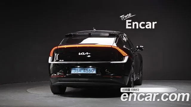 Kia EV6 2023 thumb 3