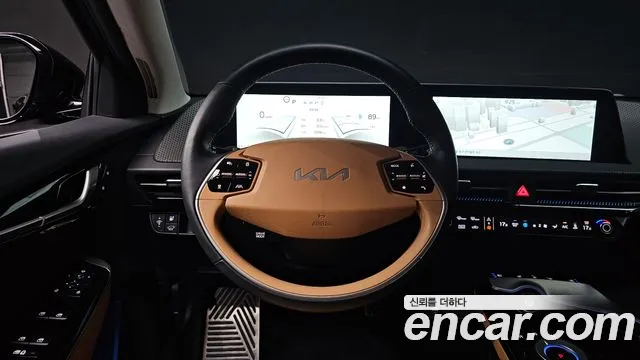 Kia EV6 2023 thumb 11