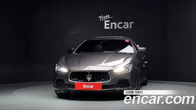 Maserati Ghibli 2017 thumb 3