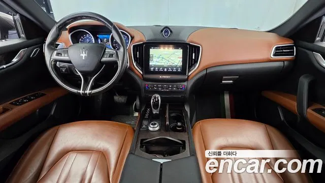Maserati Ghibli 2017 thumb 7