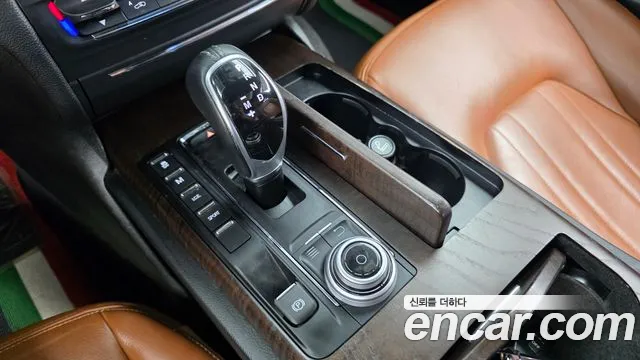 Maserati Ghibli 2017 thumb 9