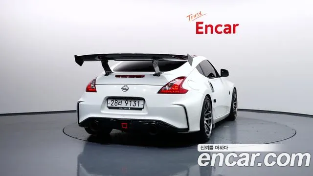 Nissan 370Z 2017 thumb 4