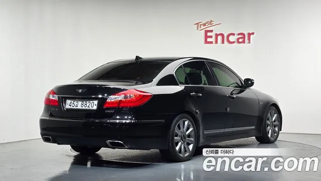 Hyundai Genesis 2012 thumb 2