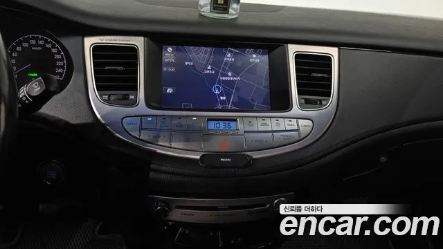 Hyundai Genesis 2012 thumb 12