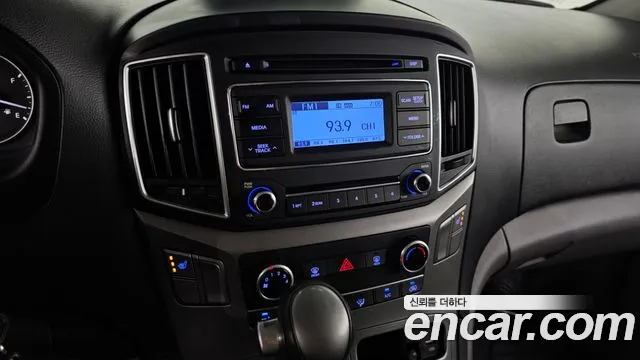 Hyundai Starex 2019 thumb 10