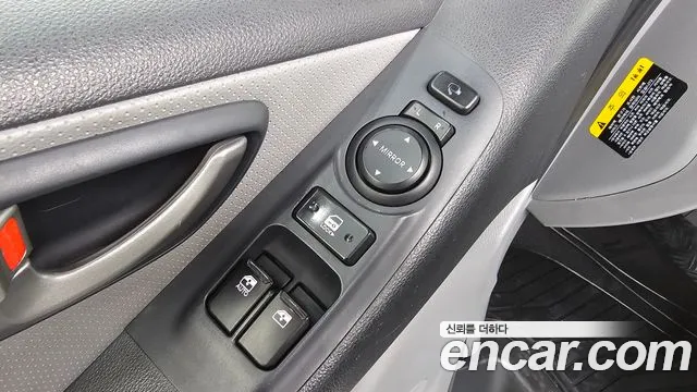 Hyundai Starex 2019 thumb 12