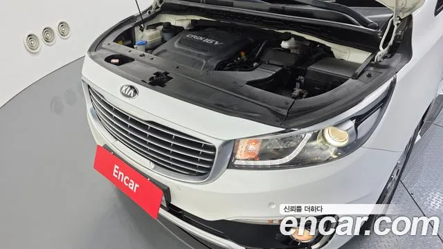 Kia Carnival 2016 thumb 6