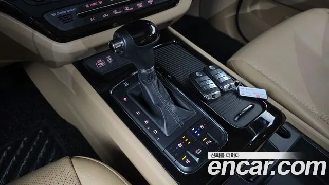 Kia Carnival 2016 thumb 9