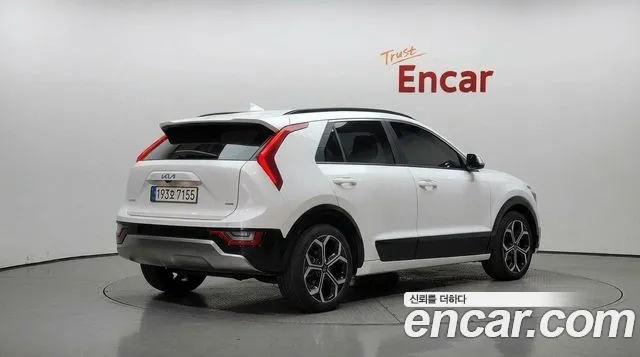 Kia Niro 2022 thumb 2