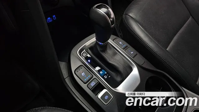 Hyundai Santa Fe 2016 thumb 9