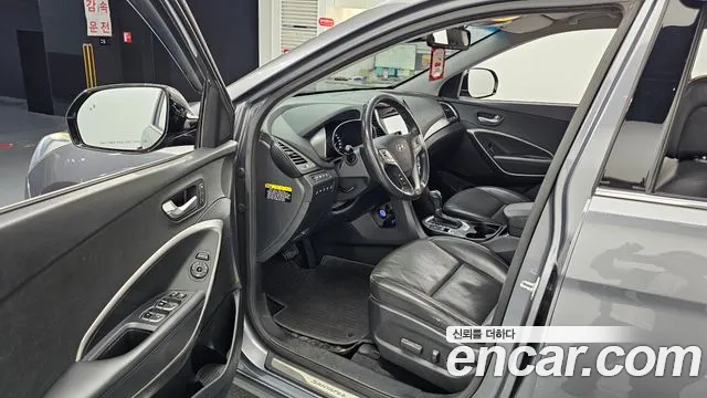 Hyundai Santa Fe 2016 thumb 10
