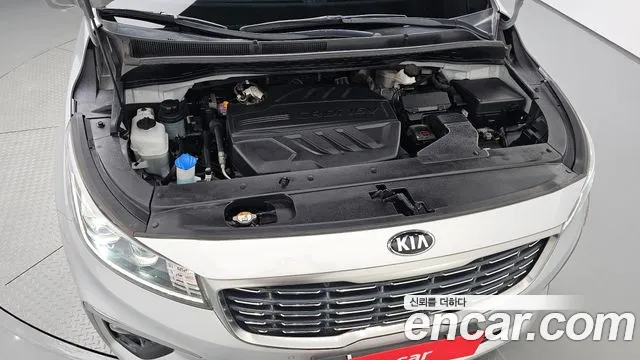 Kia Carnival 2018 thumb 6