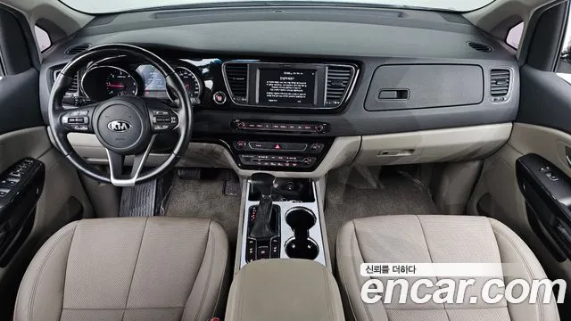 Kia Carnival 2018 thumb 7