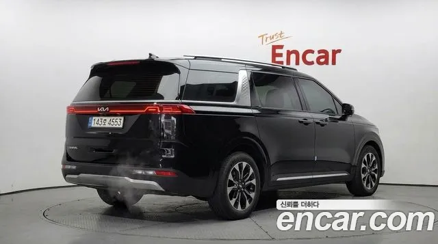 Kia Carnival 2022 thumb 2
