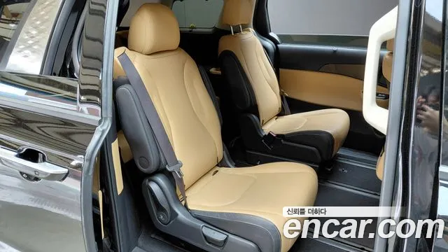 Kia Carnival 2022 thumb 11