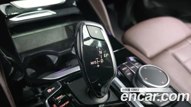 BMW X4 2021 thumb 8