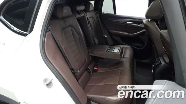 BMW X4 2021 thumb 10