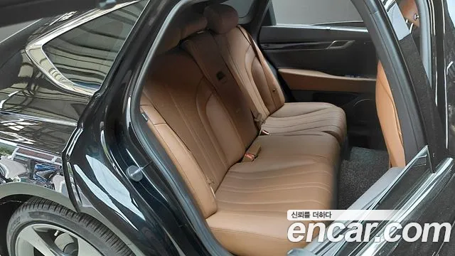 Genesis G80 2022 thumb 11