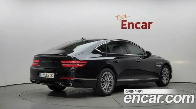 Genesis G80 2022 thumb 2