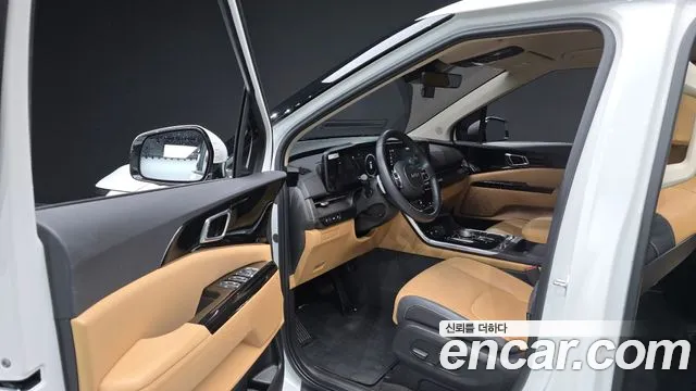 Kia Carnival 2023 thumb 10