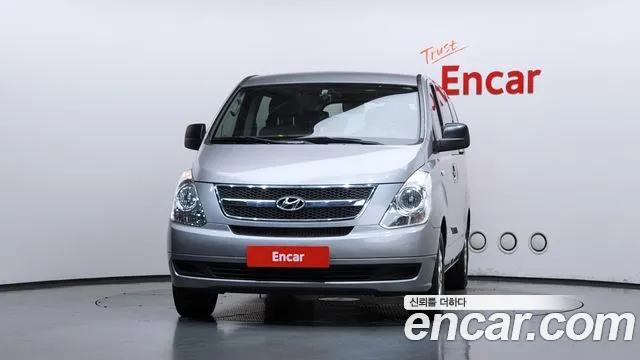 Hyundai Starex 2012 thumb 3