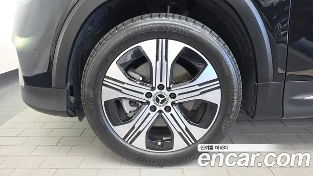 Mercedes-Benz EQB 2026 thumb 4