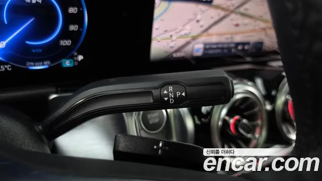 Mercedes-Benz EQB 2026 thumb 8