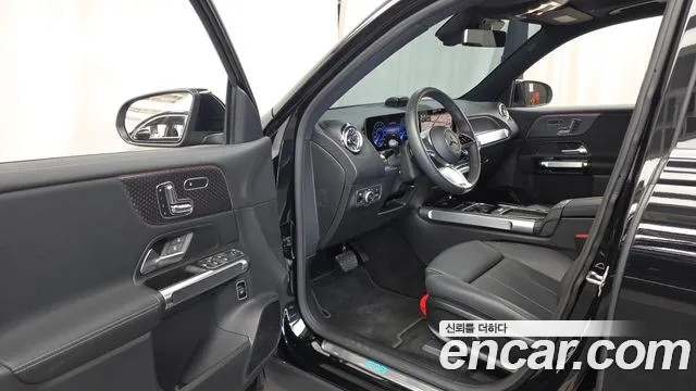 Mercedes-Benz EQB 2026 thumb 9