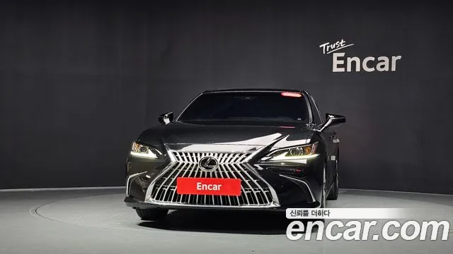 Lexus ES 2025 thumb 2