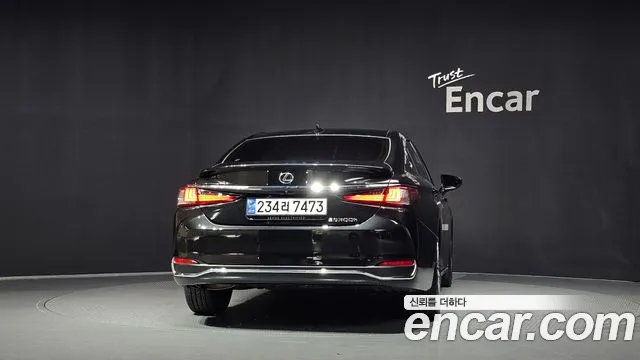 Lexus ES 2025 thumb 3