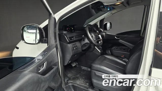 Hyundai Staria 2022 thumb 10