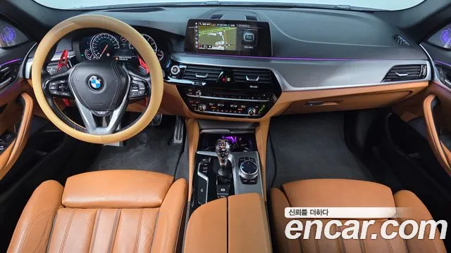 BMW 5-Series 2017 thumb 7
