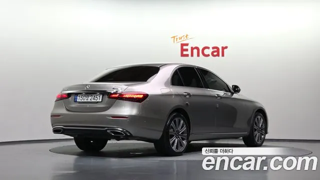 Mercedes-Benz E-Класс 2022 thumb 2