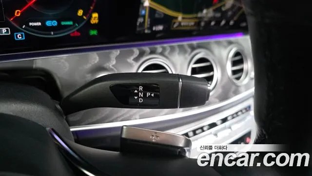Mercedes-Benz E-Класс 2022 thumb 9