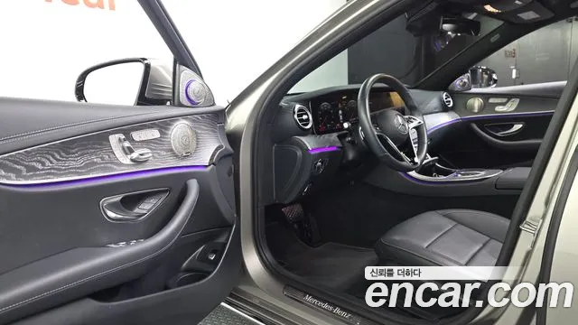 Mercedes-Benz E-Класс 2022 thumb 10