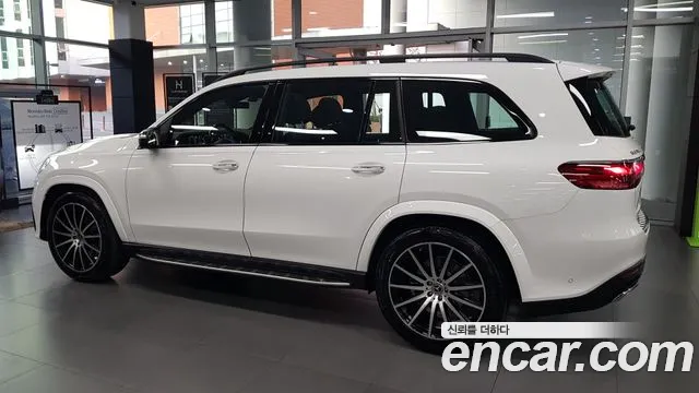 Mercedes-Benz GLS 2026 thumb 8