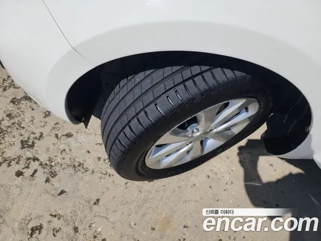 Kia Pride 2013 thumb 7