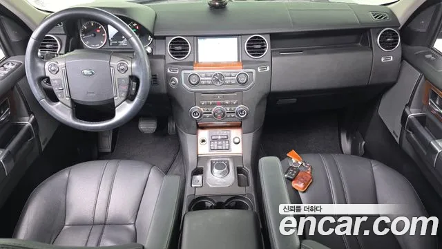 Land Rover Discovery 2016 thumb 7
