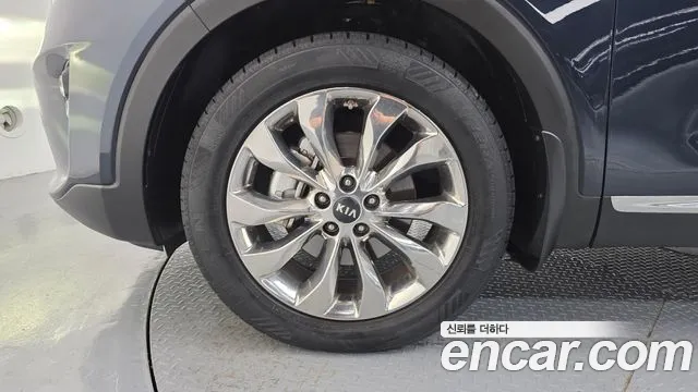 Kia Sorento 2017 thumb 5