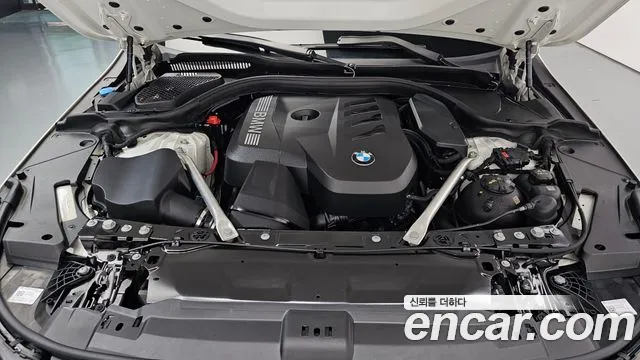 BMW 5-Series 2023 thumb 6