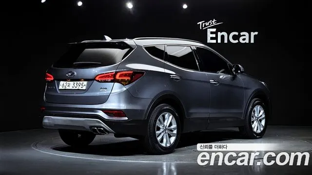 Hyundai Santa Fe 2017 thumb 2