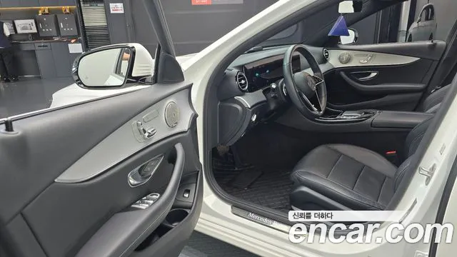 Mercedes-Benz E-Класс 2021 thumb 9