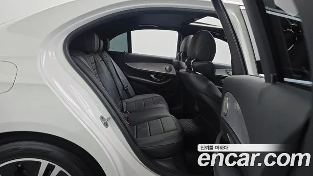 Mercedes-Benz E-Класс 2021 thumb 10