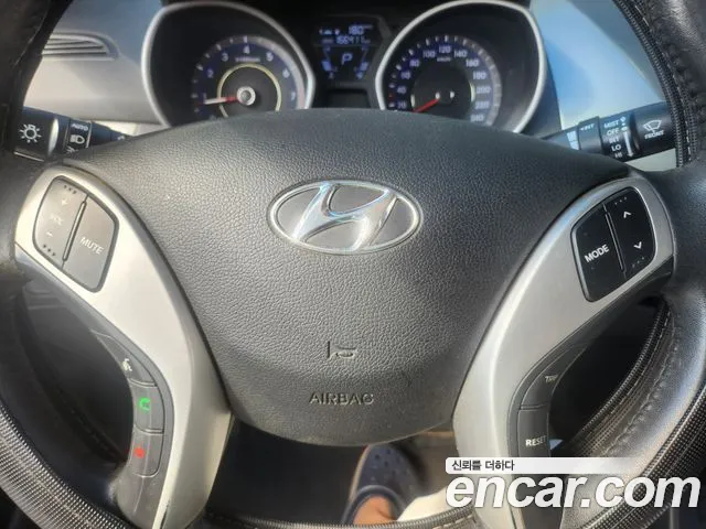Hyundai Avante 2011 thumb 8