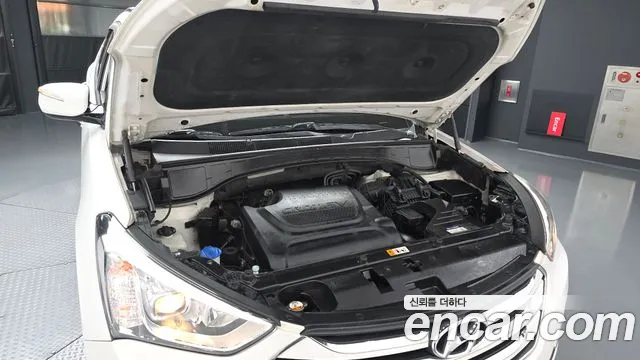 Hyundai Santa Fe 2012 thumb 6