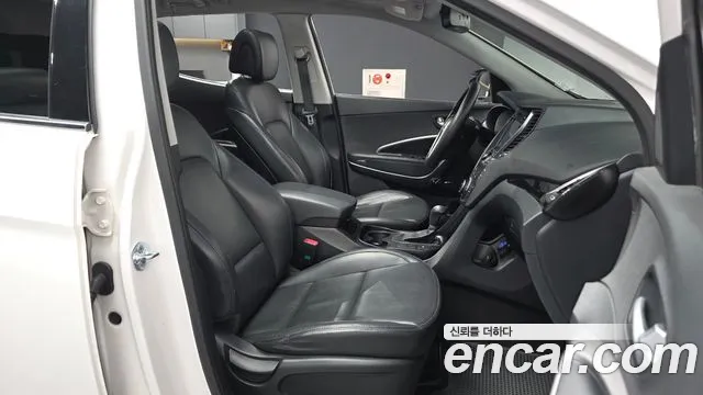 Hyundai Santa Fe 2012 thumb 11