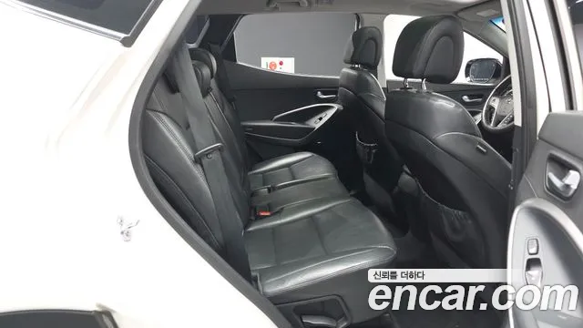 Hyundai Santa Fe 2012 thumb 12