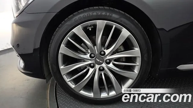 Genesis G80 2016 thumb 5