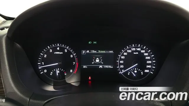 Genesis G80 2016 thumb 8