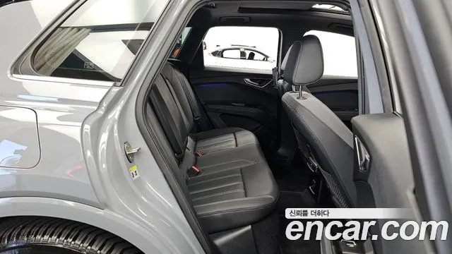 Audi Q4 e-tron 2023 thumb 12